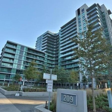 Lake View Apartment W/Parking! Toronto Kültér fotó